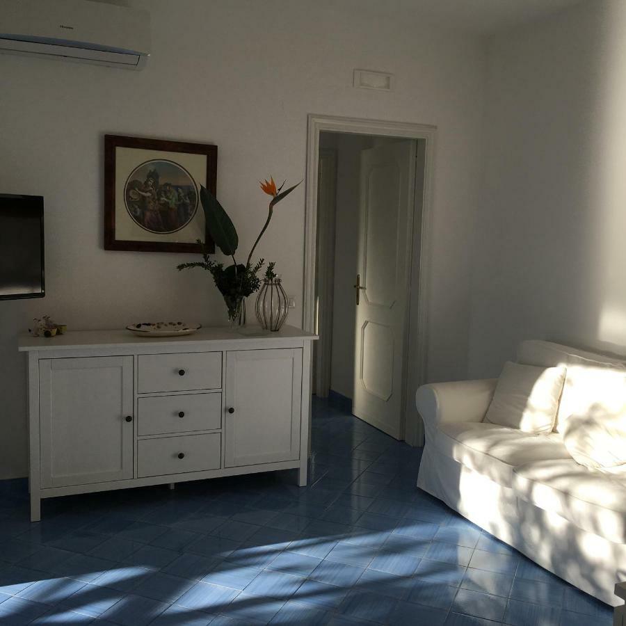 Villa Petit Ludovica 拉维罗 外观 照片